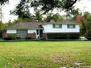 23450 S Woodland Rd, Shaker Heights, OH