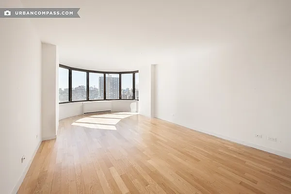 Rented by Compass | media 48