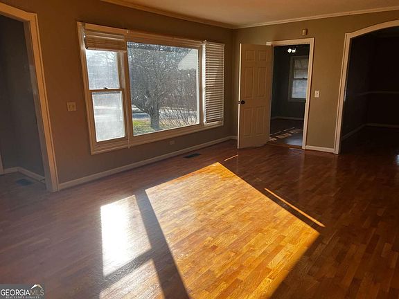 3rd image of 606 Pisgah Way