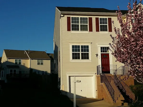 434 Lilac Ter NE, Leesburg, VA 20176