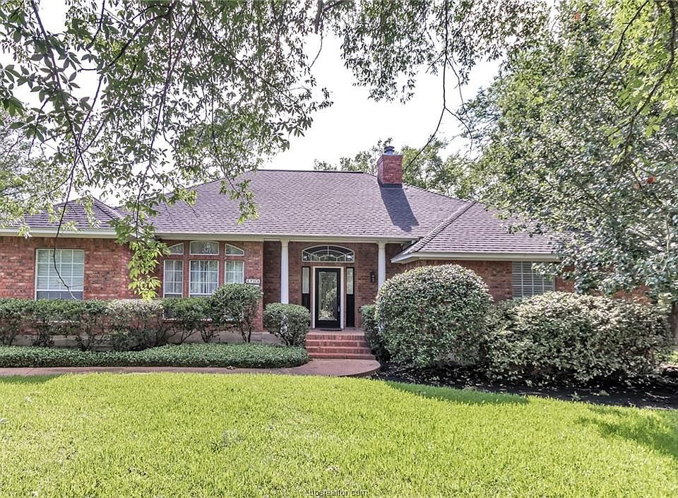 1st image of 4708 Saint Andrews Dr