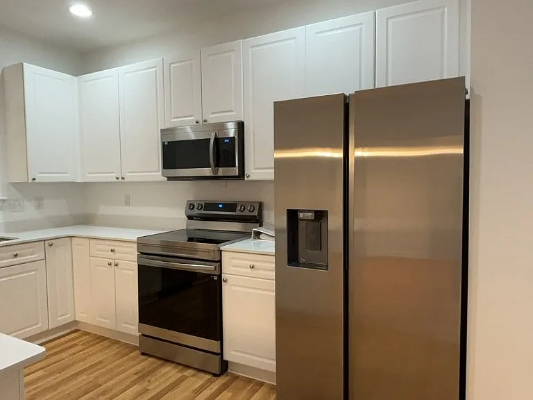 1544 Oxborough Cir — Photo 13