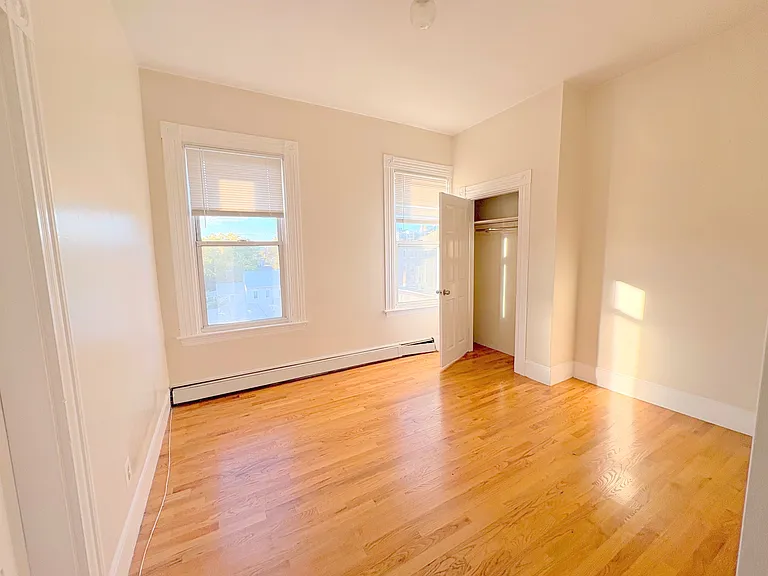 90 Norfolk St #8 — Photo 9