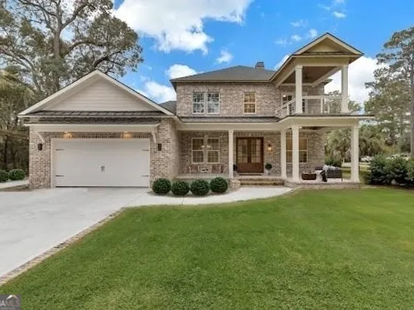 304 Sayle Ln, Richmond Hill, GA 31324
