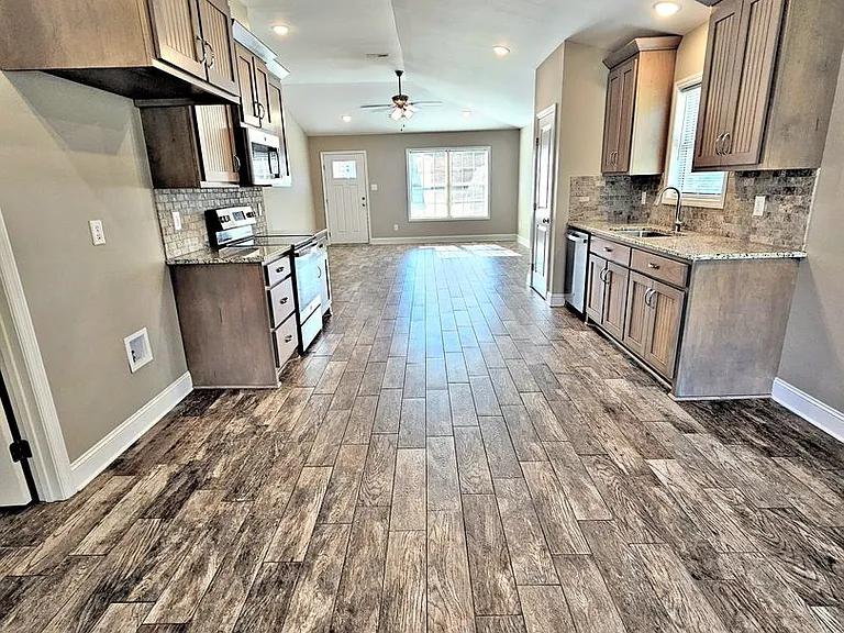 717 Iron Wood Dr SW — Photo 11