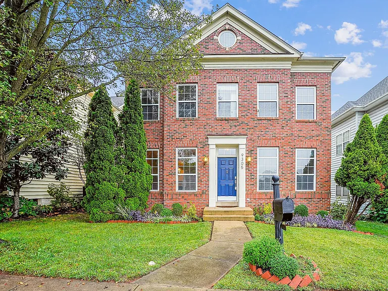 9305 Sumner Lake Blvd — Photo 1