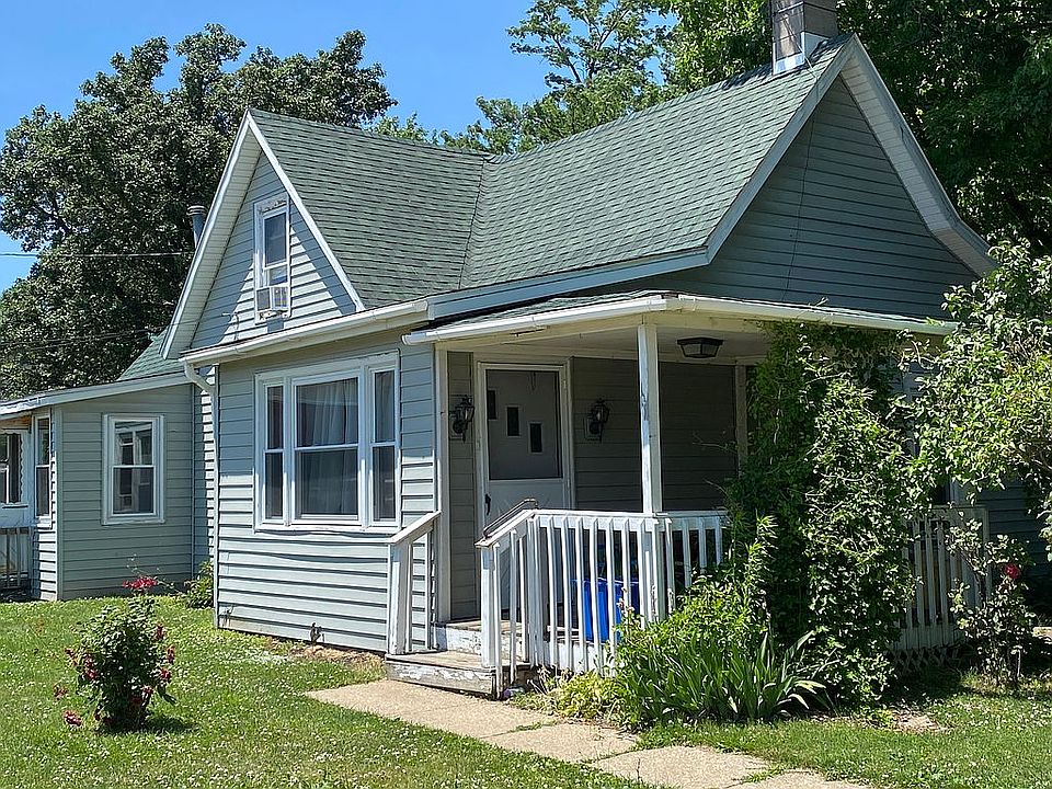 1st image of 110 Clay St