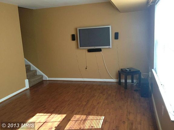 Sundrenched Living Room with available TV 