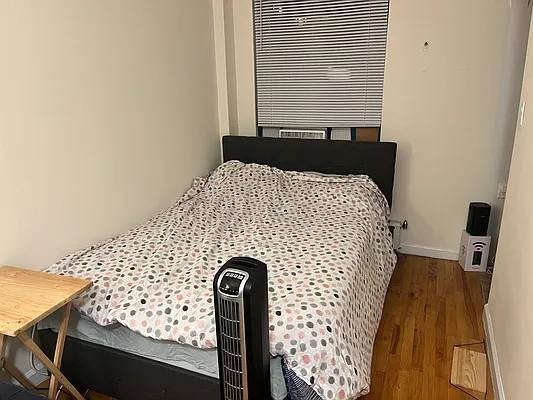 Rented by R & E Real Estate Management Co Inc | media 4