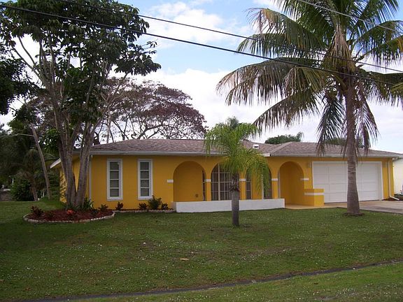 2nd image of 756 SE Degan Dr