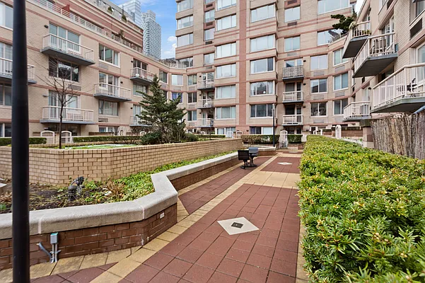 Rented by Oxford Property Group | media 16