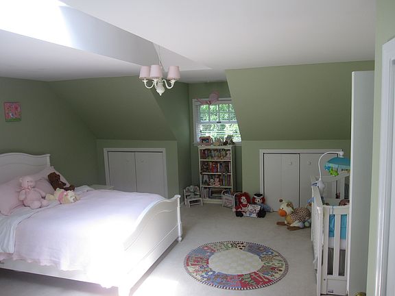 Second Upstairs Bedroom 