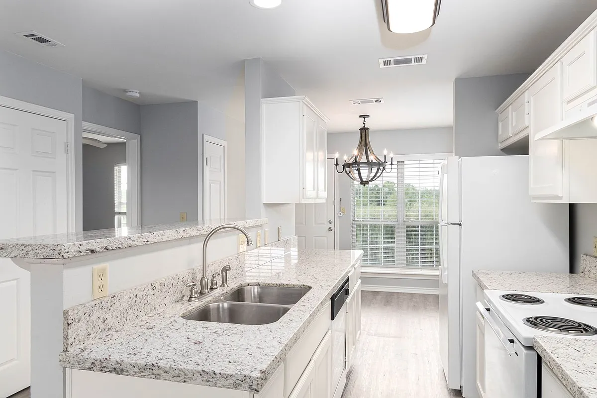 Building Photo - 1227 Flying Ace Cir