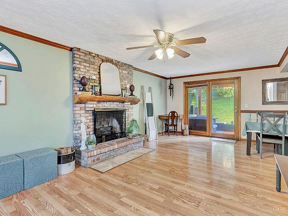 3rd image of 4297 Champdale Ln