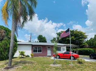 18189 Iris Rd, Fort Myers, FL 33967