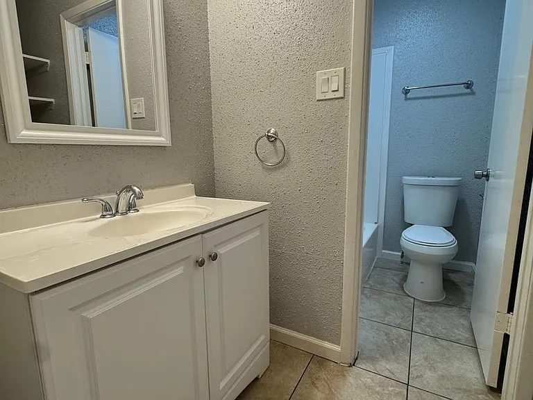 11217 Pender Ln — Photo 23