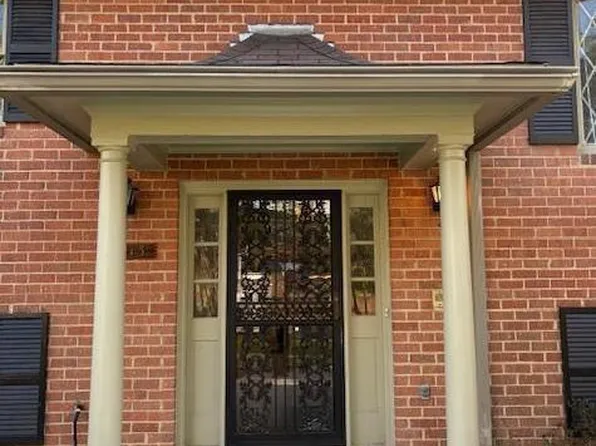 8913 Bluegate Dr, Fairfax, VA 22031