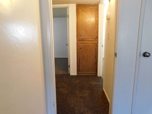 5th image of 228 S Gemstone St APT B
