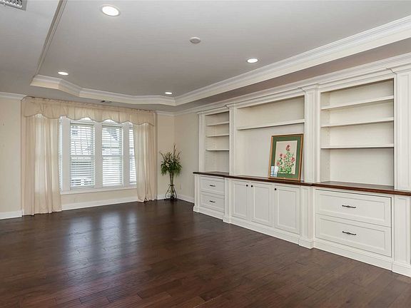 3rd image of 67 Shady Ln #36304