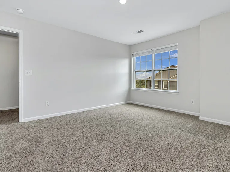 229 Marathon Ln — Photo 37