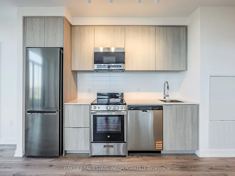 223 Redpath Ave #3906 — Photo 2