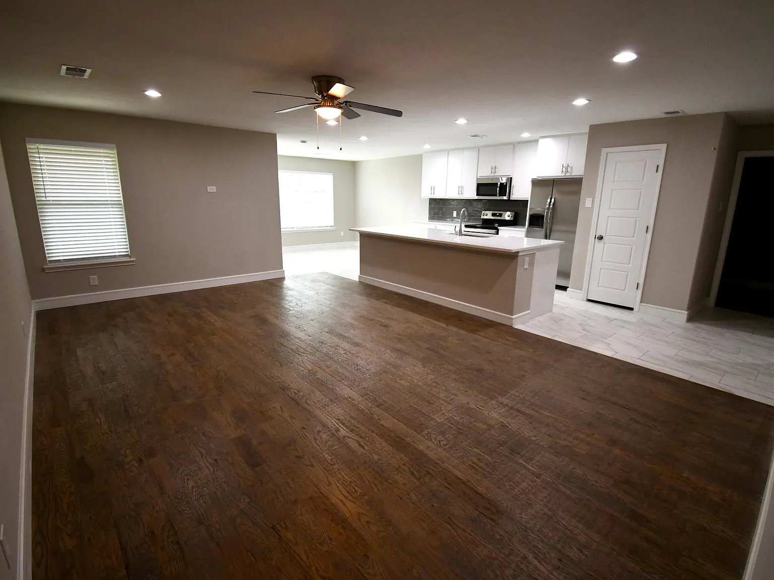 4 bed, 1840 sqft, $2,800 — Photo 2