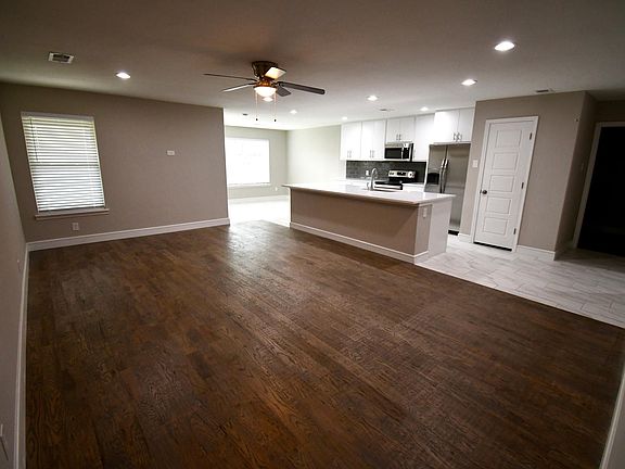 2nd image of 1204 Jeffery Trl