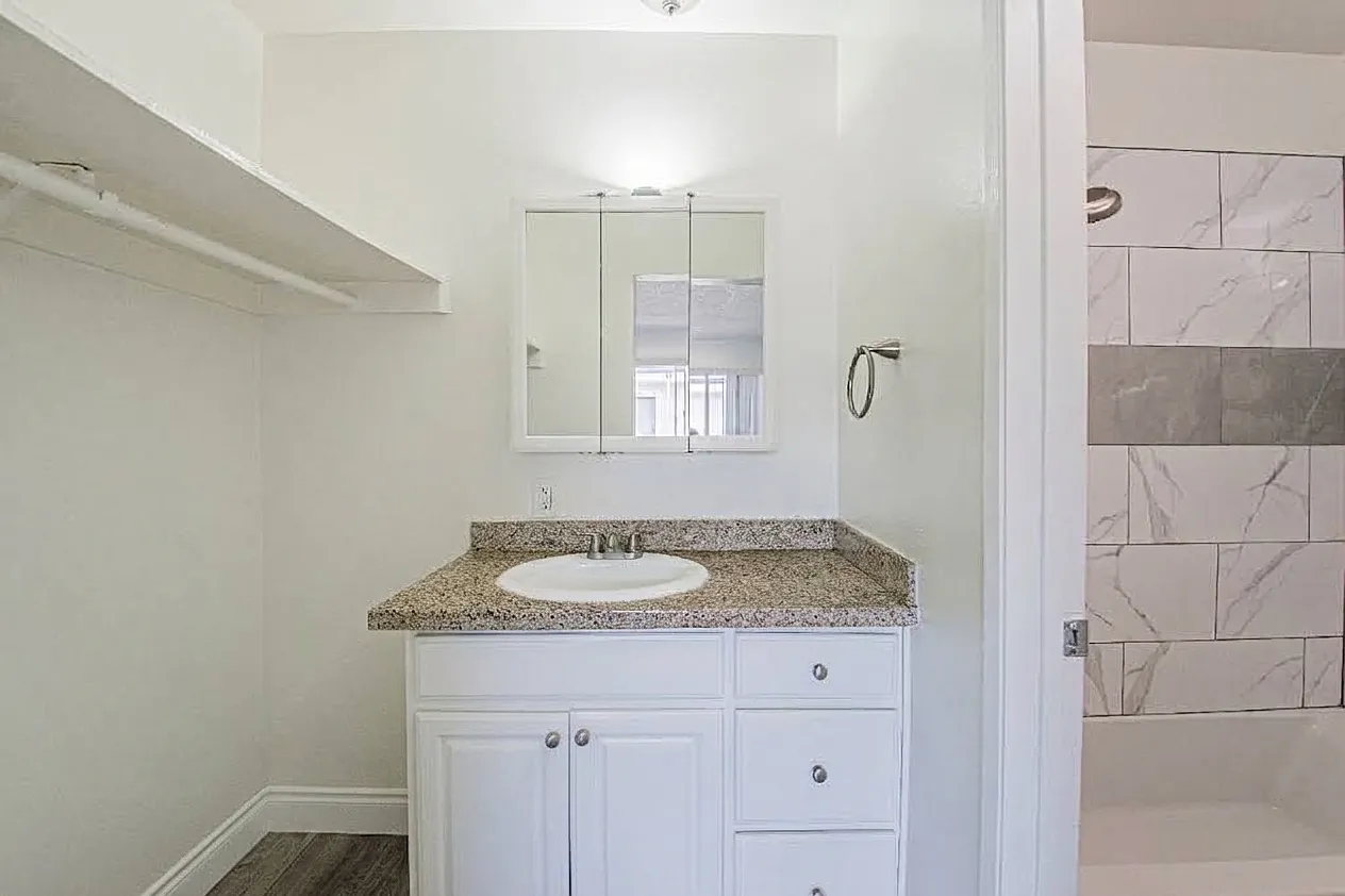 Studio, 395 sqft, $1,450 — Photo 4