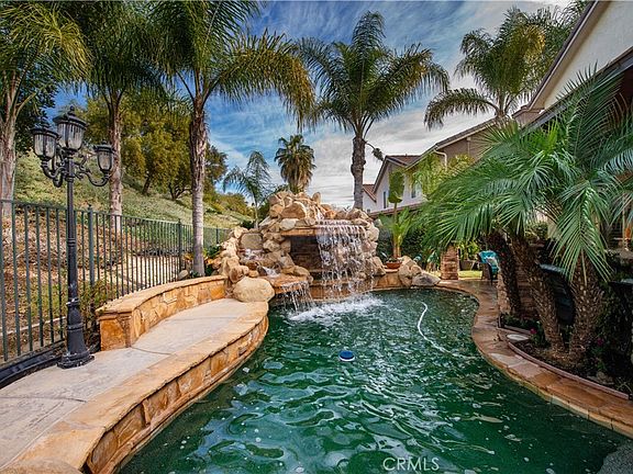 4th image of 26231 Beecher Ln