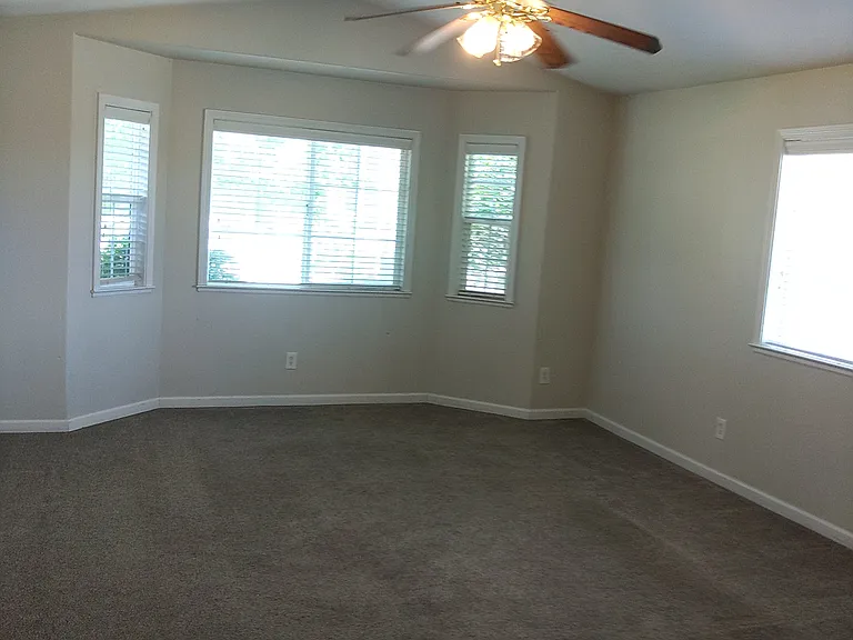 7 Patrick Ct — Photo 2