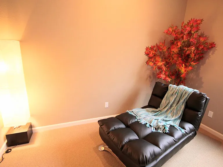 1401 Skyline Dr — Photo 38