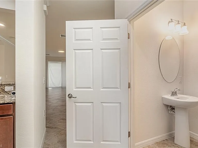 2740 Blossom Way — Photo 9