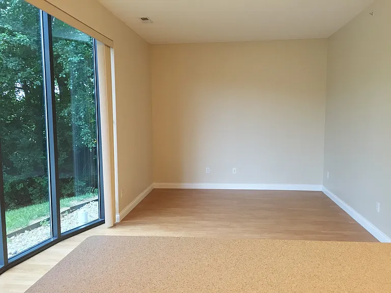 Waterview Apartments — Photo 19