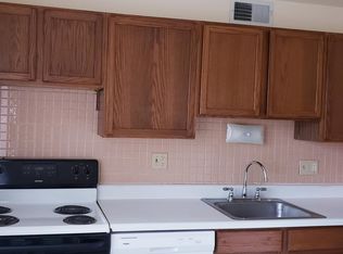 26 Floweridge Ln #A, Florissant, MO 63031