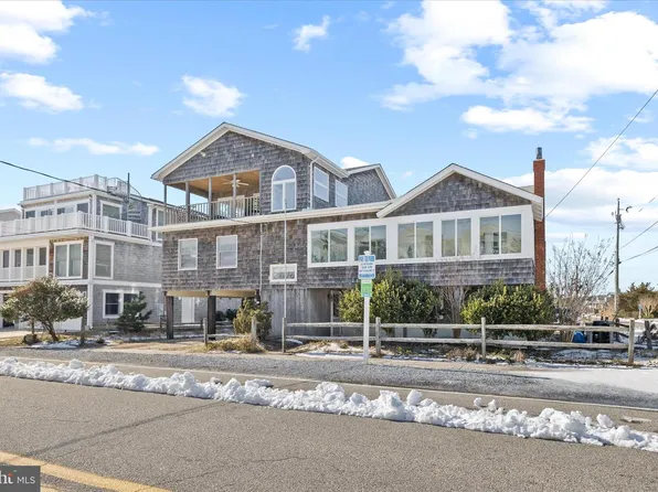 83 N Atlantic Ave, Bethany Beach, DE 19930