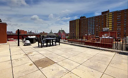 Rented by R New York