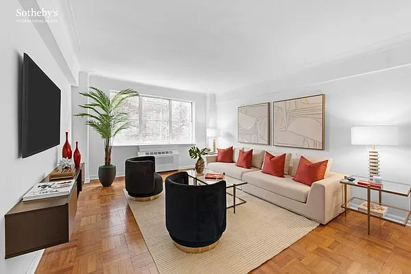 Sold by Sotheby's International Realty | media 2