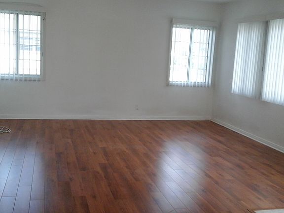 4th image of 5300 San Vicente Blvd