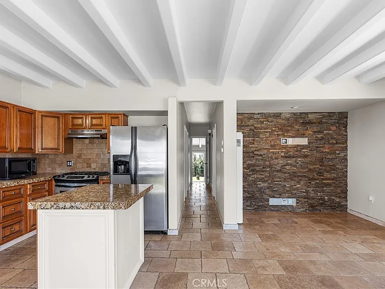 33965 Malaga Dr — Photo 4
