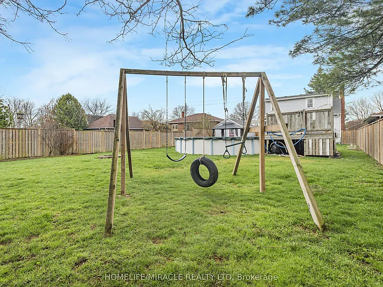 3318 Sinnicks Ave — Photo 44