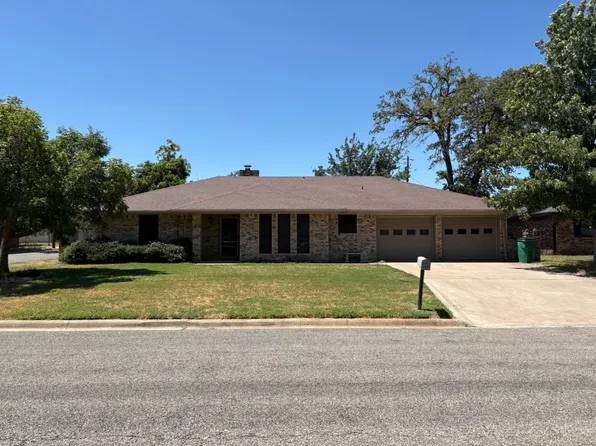 2104 N Woodland St, Stephenville, TX 76401