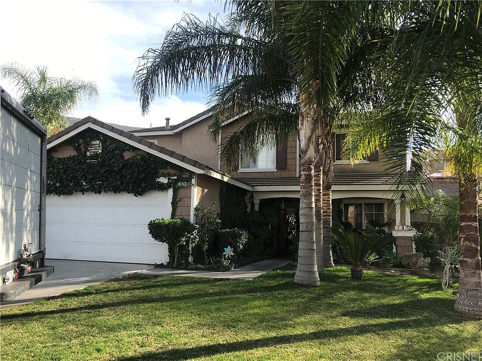 2nd image of 17079 La Tierra Cir