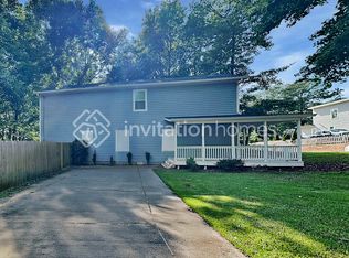 524 Warren Ave, Scottdale, GA 30079