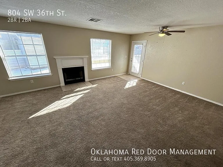 804 SW 36th St — Photo 2