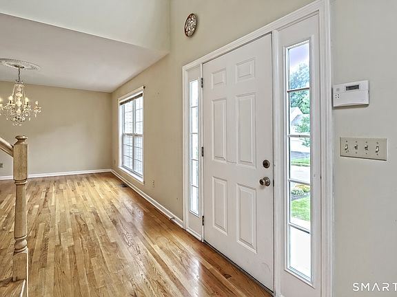 4th image of 29 Commodore Hull Drive