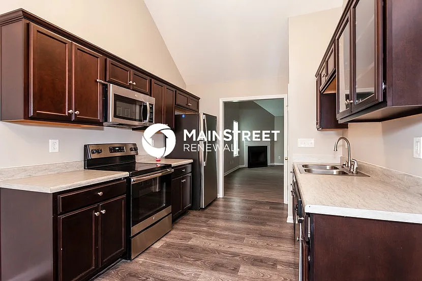5139 Kiev Dr — Photo 4