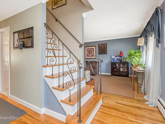 5th image of 6 Gristmill Dr