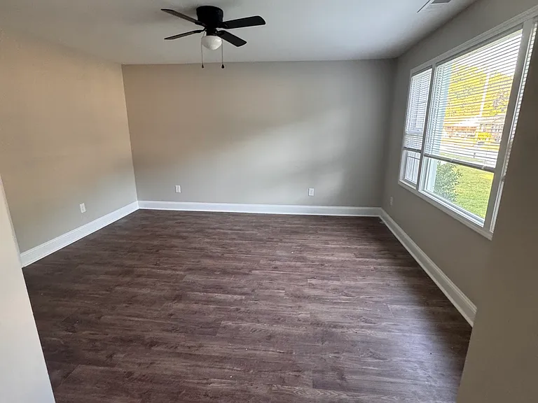 914 Wateree Blvd — Photo 3