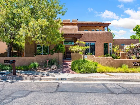 1901 Via Del Sol NE, Albuquerque, NM 87110