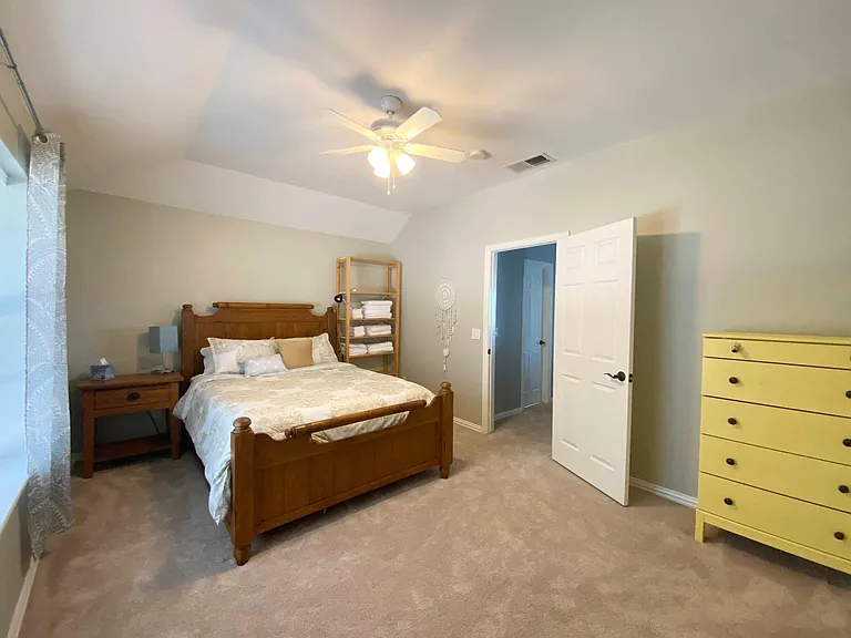 2125 Columbia Dr — Photo 26